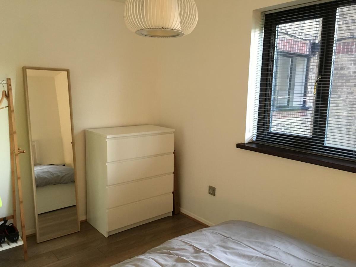 Noel Baker Court Apartment London Ngoại thất bức ảnh